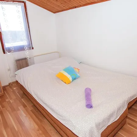 Ritosa Apartment